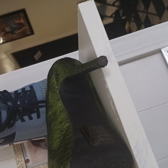 Shoedazzle firey aluminum style - Picture 4 of 7